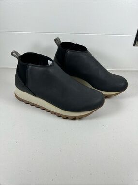Merrell Alpine Chelsea Boots Black Vegan Leather Slip-On Ankle Boots Women’s 8
